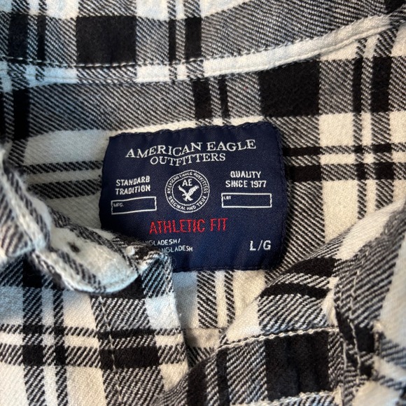 American Eagle Men's Flannel Long Sleeve Athletic Fit White and Black Large - Picture 4 of 5